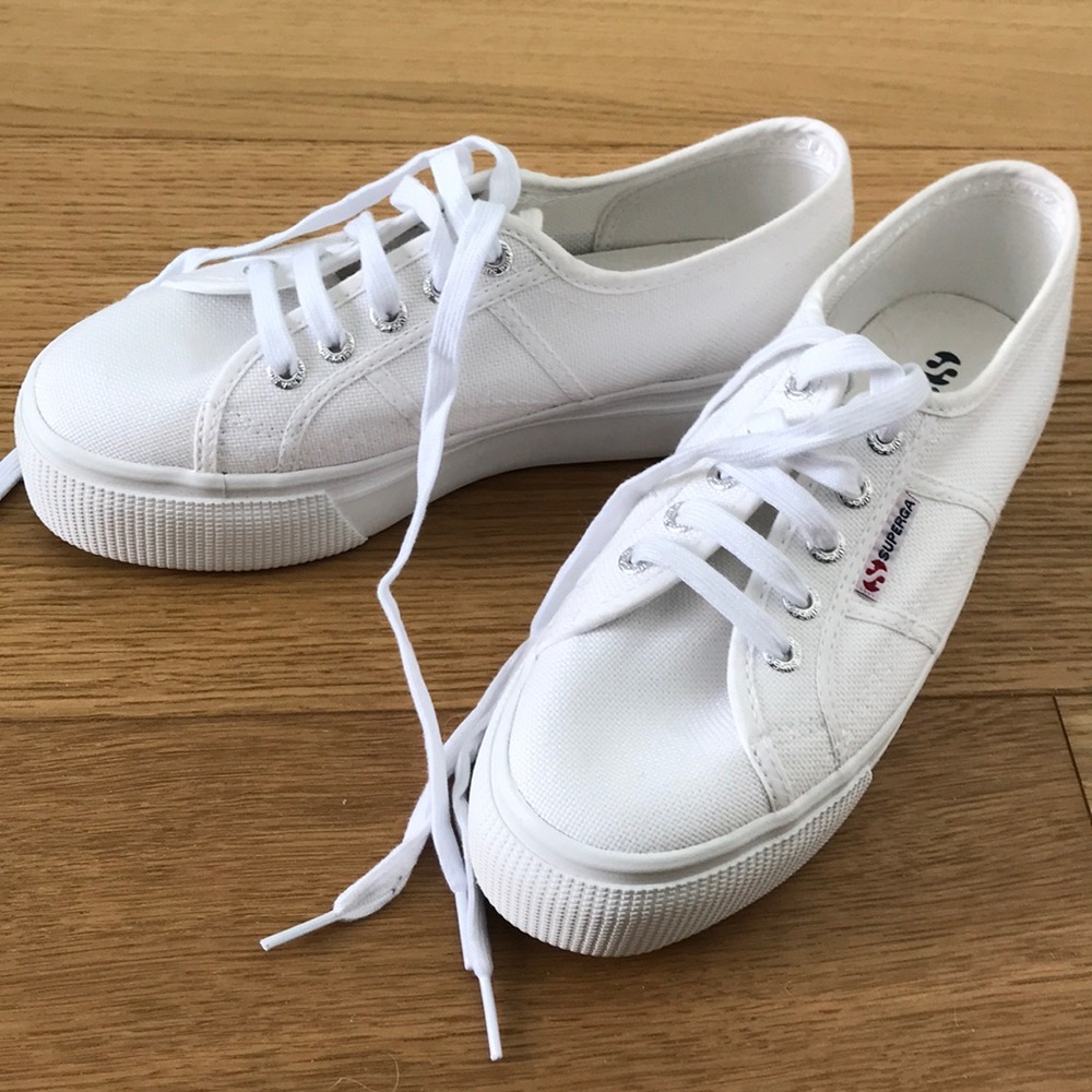 BRAND NEW SUPERGA SNEAKERS